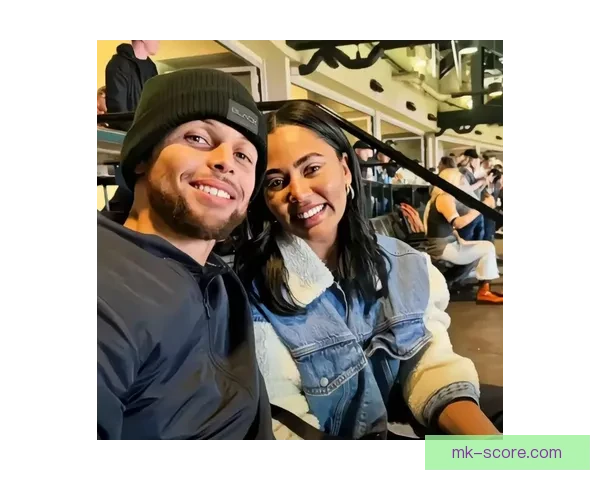 库里谈妻子阿耶莎：她那种本能冲劲激励我不断前行