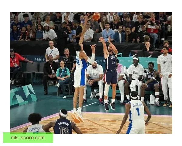 库里赞文班天然天赋与独特比赛态度极具感染力